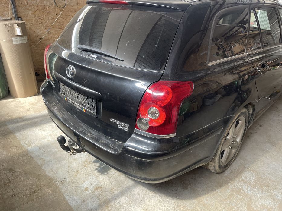 Dezmembrari toyota avensis t25  2003-2009