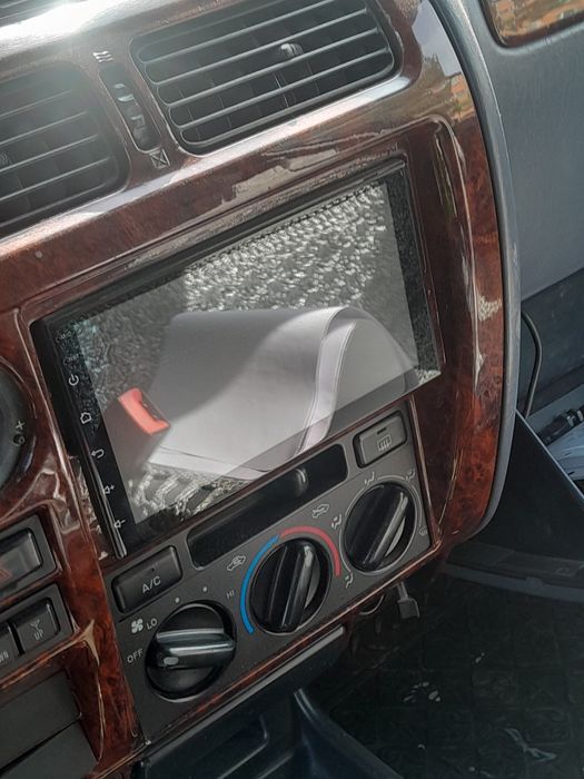 Продам отличный внедорожник.