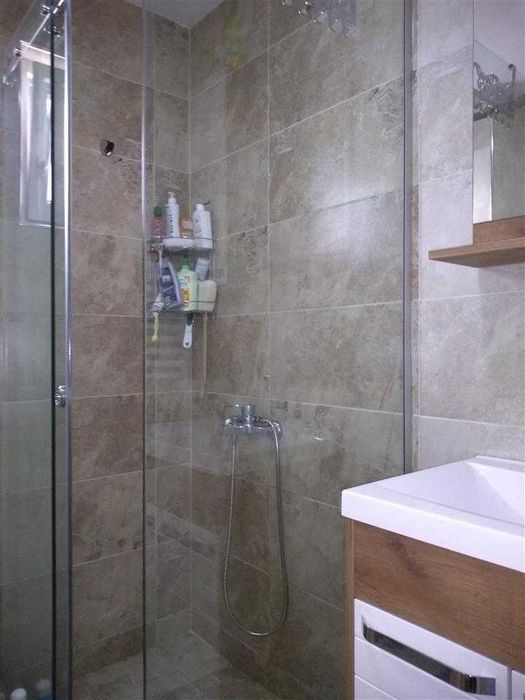 Дава се под наем Двустаен апартамент в Бургас, Славейков - 53 кв.м за 224.4 € - Снимка #2