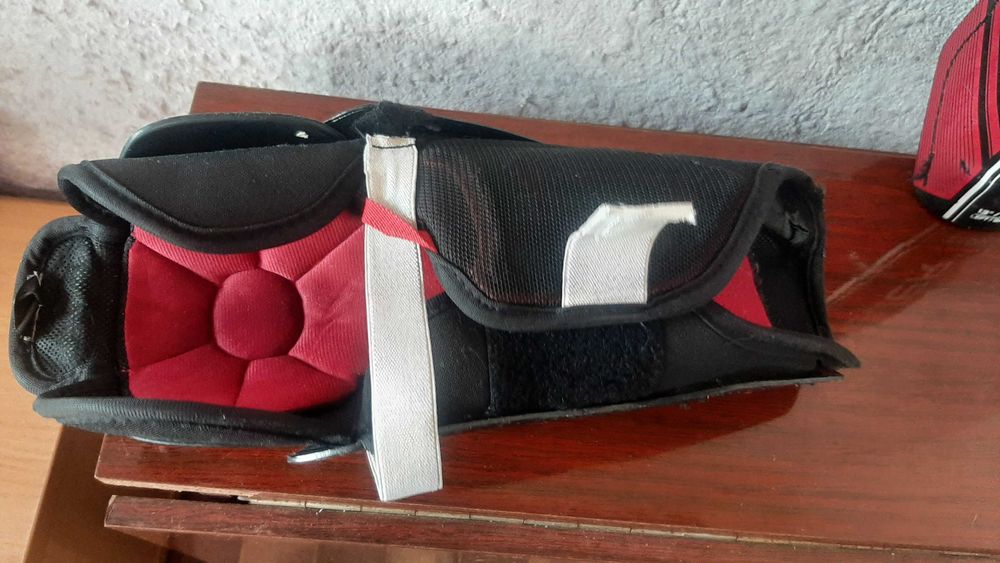 Хоккейная форма/ щитки bauer