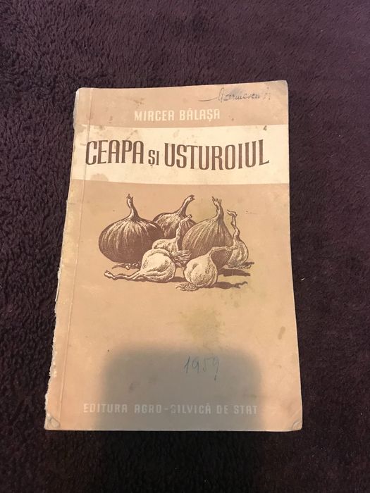 Cărți foarte vechi