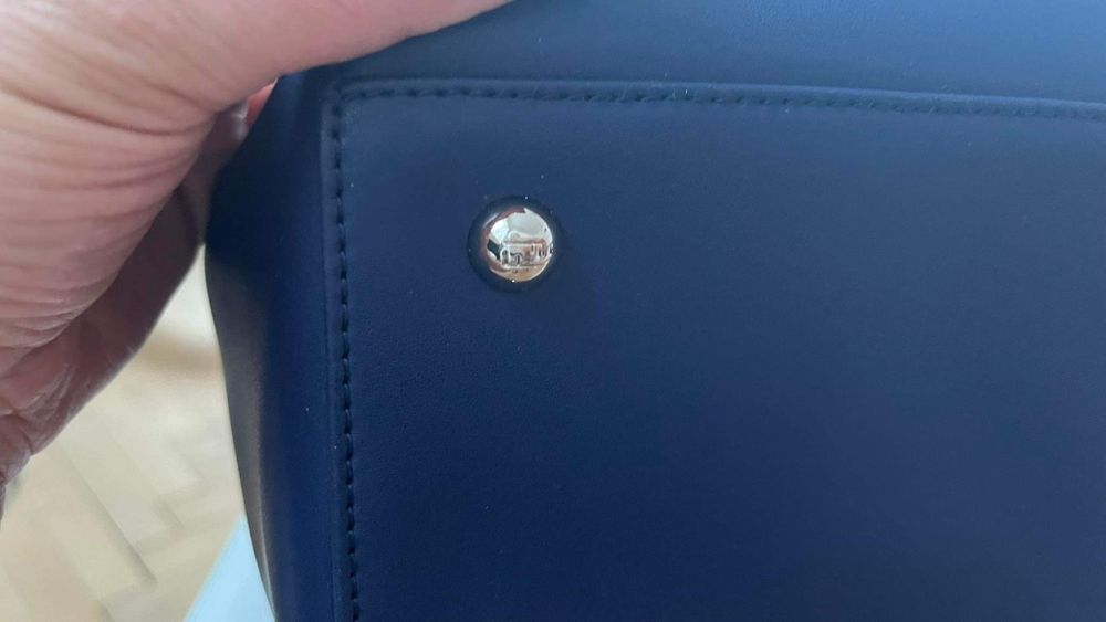 Fendi  Peekaboo Monster оригинална