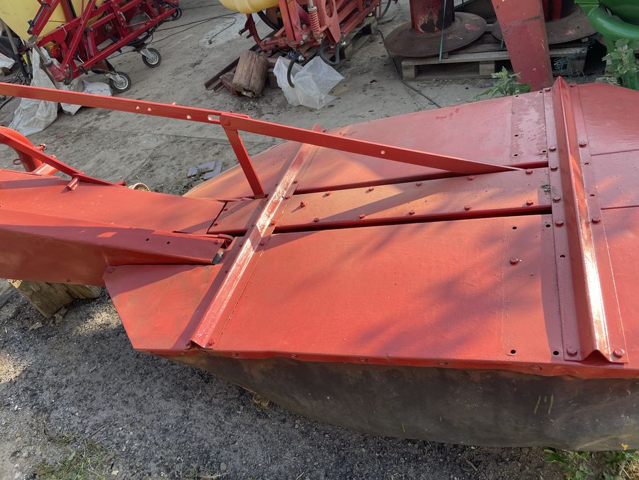 Cutit de taiat iarba 185 deutz