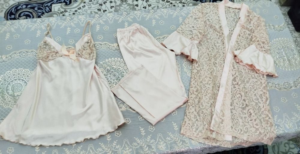 Yuliya Pilushka va Androshchuk bilan onlayn porno tomosha qiling