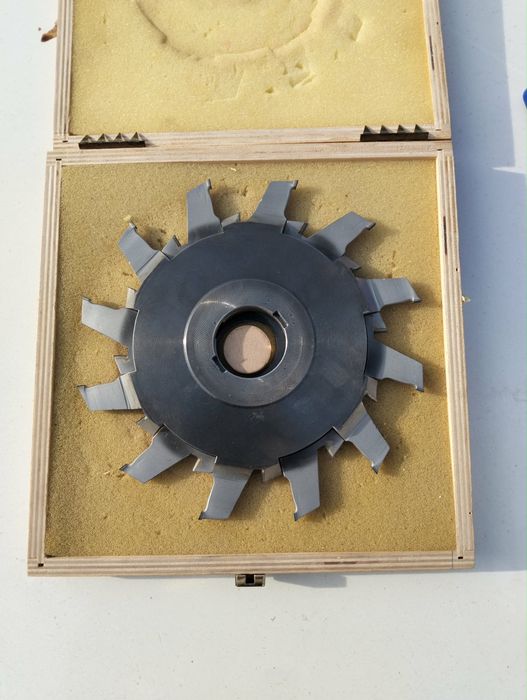 3 freze industriale de vanzare