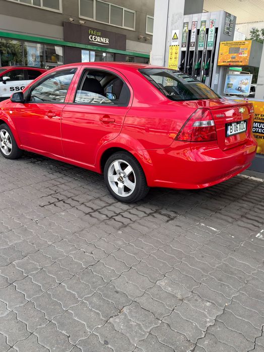Mașina Chevrolet Aveo