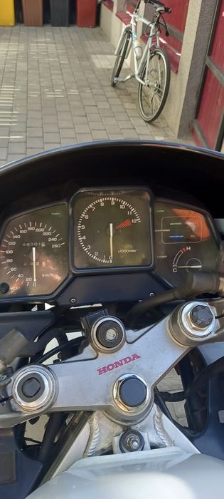 Honda vfr 750 rc 24