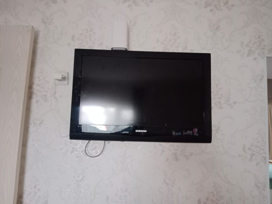 Продам телевизор