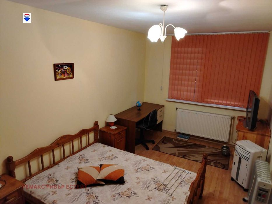 Дава се под наем Двустаен апартамент в Русе, Широк център - 80 кв.м за 408 € - Снимка #13