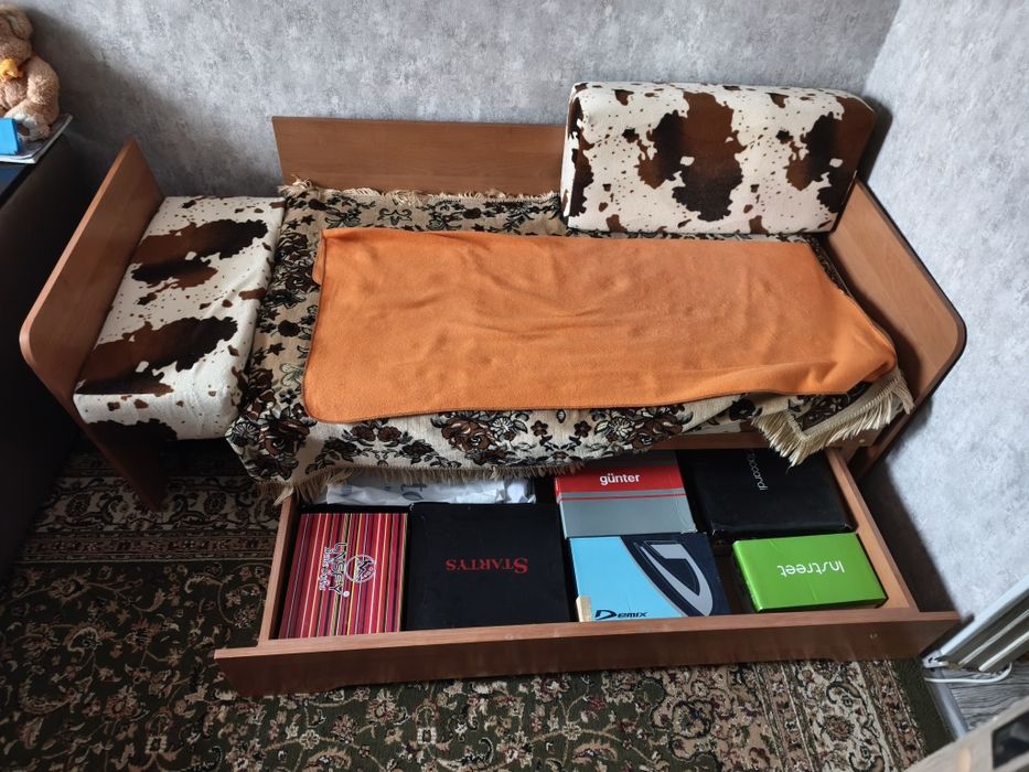 Продам кровать-диван