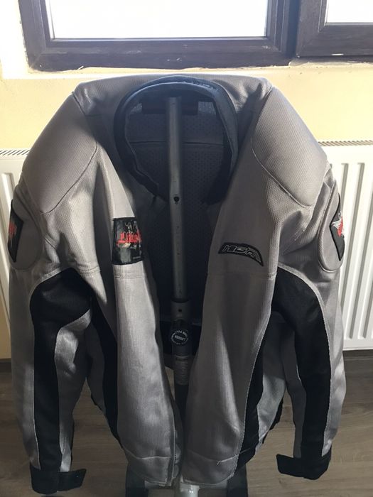 Geaca moto cu protectie