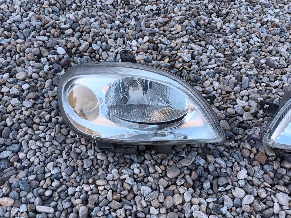 ляв и десен фар за ситроен саксо CITROEN SAXO цена за бройка