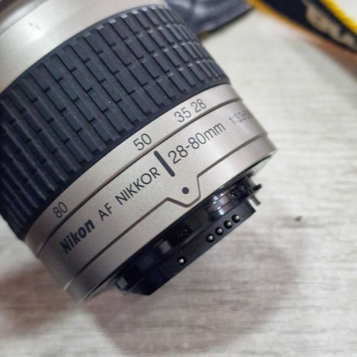 Фотоапарат NIKON F60 + обектив