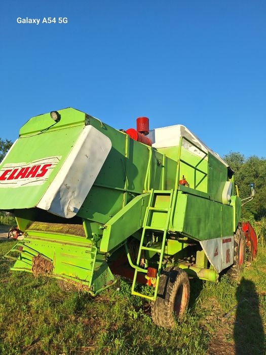 Combina agricola CLAAS  DOMINATOR 86