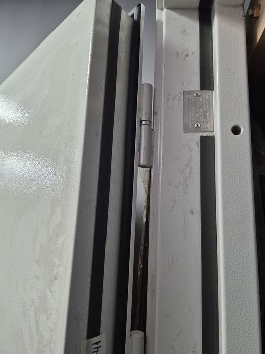 Пртивопожарная входная дверь