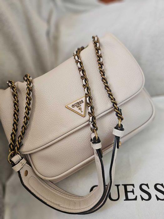 Чанта Guess оригинална