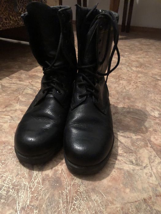 Продам берцы кожаные, внутри термо материал без меха.