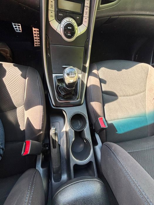 HYUNDAI Elantra 2012 — imagine 4