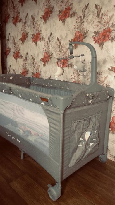 Cangaroo Кошара на 2 нивa и въртележка