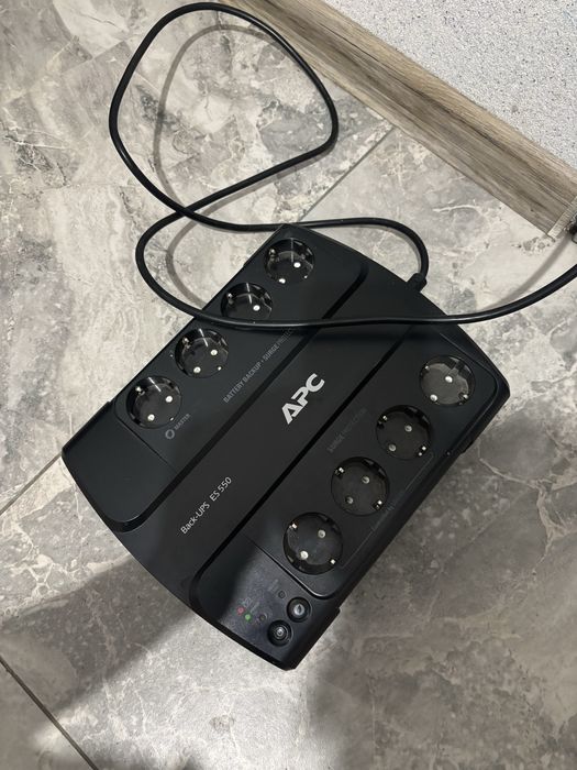 Стабилизатор напряжения