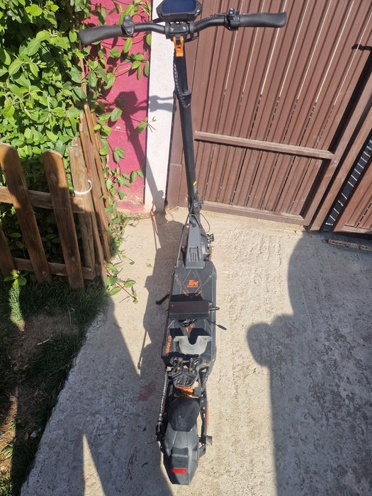 Trotinetă electrică Kukirin G2 Master - Foarte bine întreținută