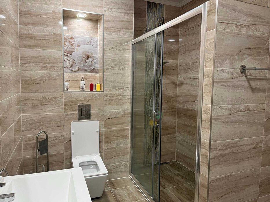 Продава се Къща в Карлово - 380 кв.м за 369 €/кв.м - Снимка #4