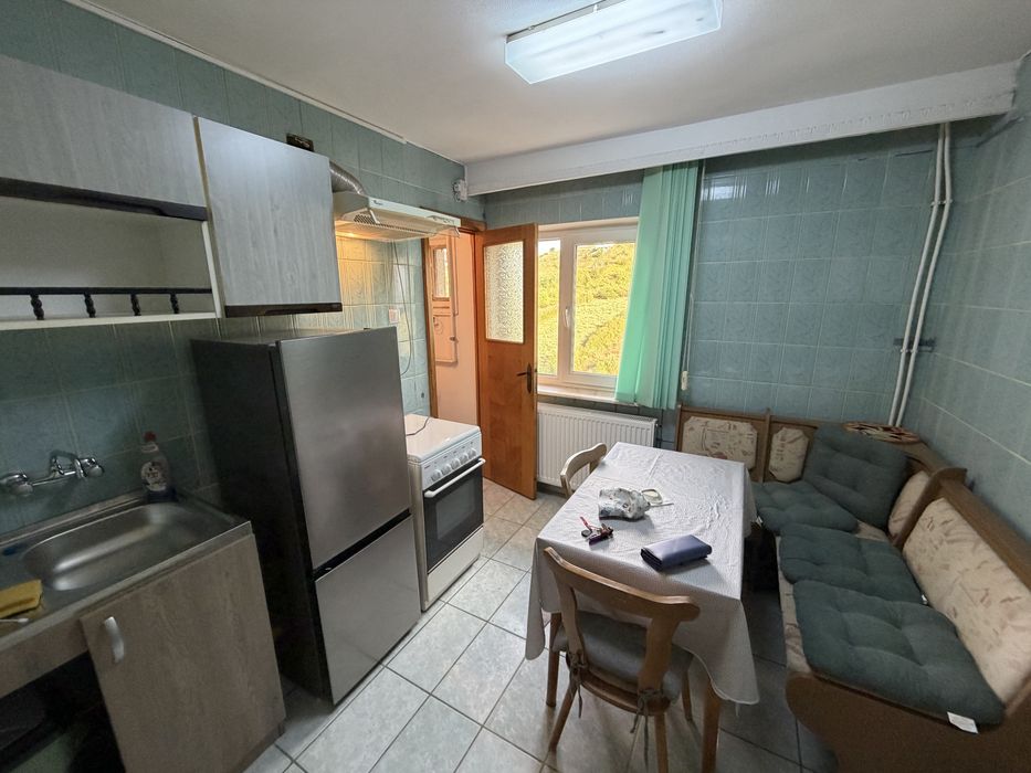 Inchiriez apartament 2 camere