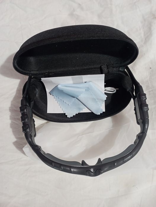 Ochelari cu Bluetooth