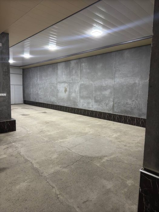 Uy hovli 15 xona 12 sotx