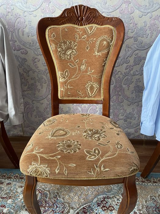 Стуля 12 штук