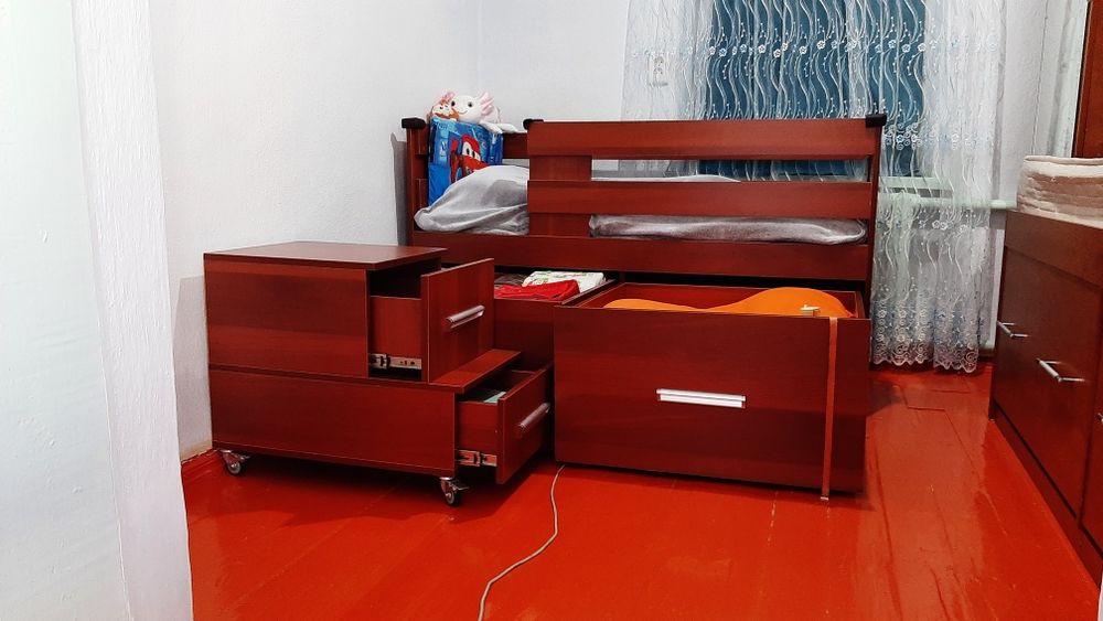 Кроватка детская