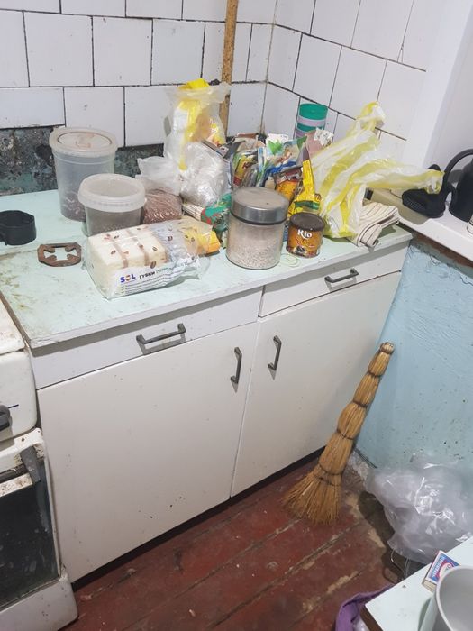 Плита шкаф баллон полки