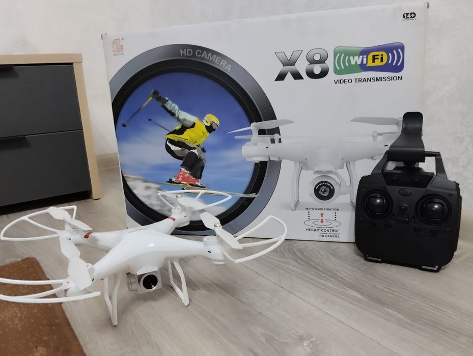 Продам квадрокоптер (дрон)