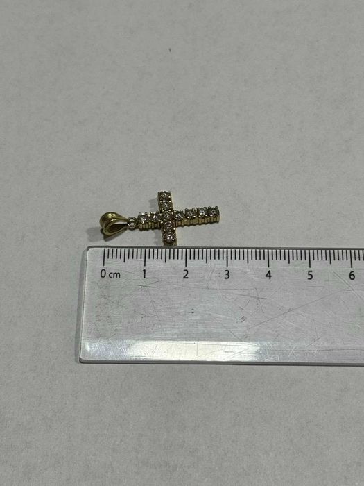 Златна висулка кръст 14К