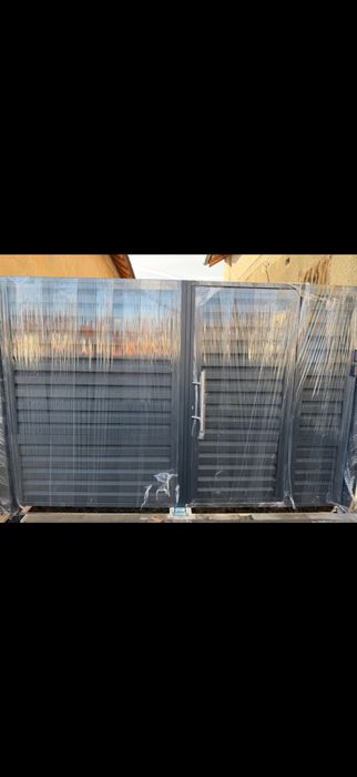 Porti din aluminiu.  Metalice