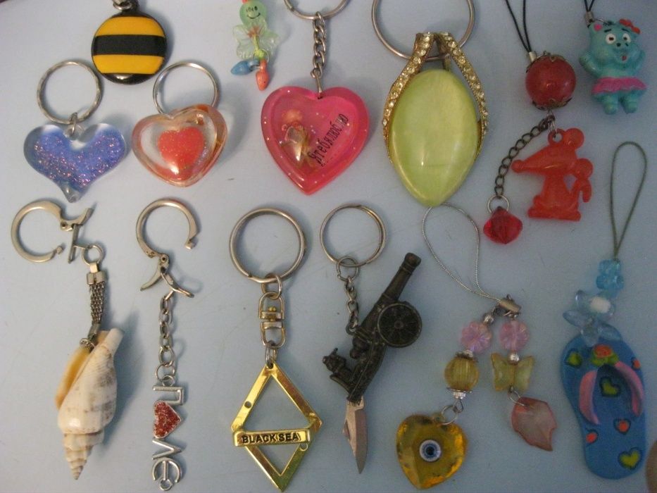 Брелоки разные от 300