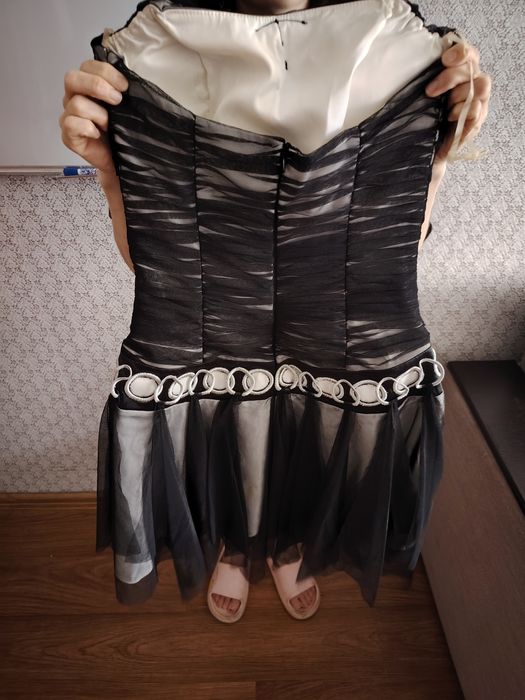 Продам подростковое платье