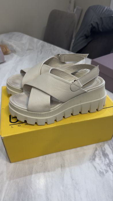 Сандали летние  женские