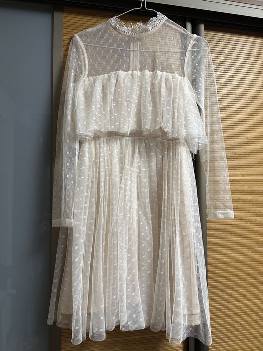 Платье нарядное от фирмы VIP prefered.