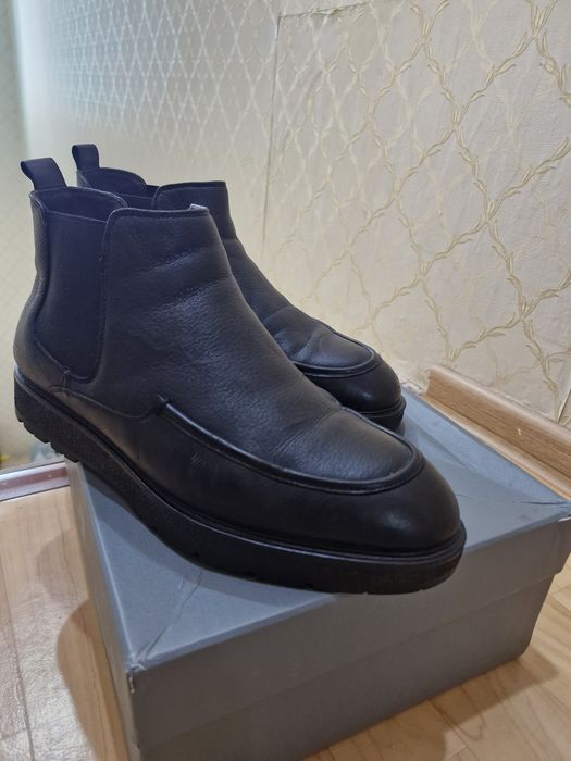 Продам зимние ботинки