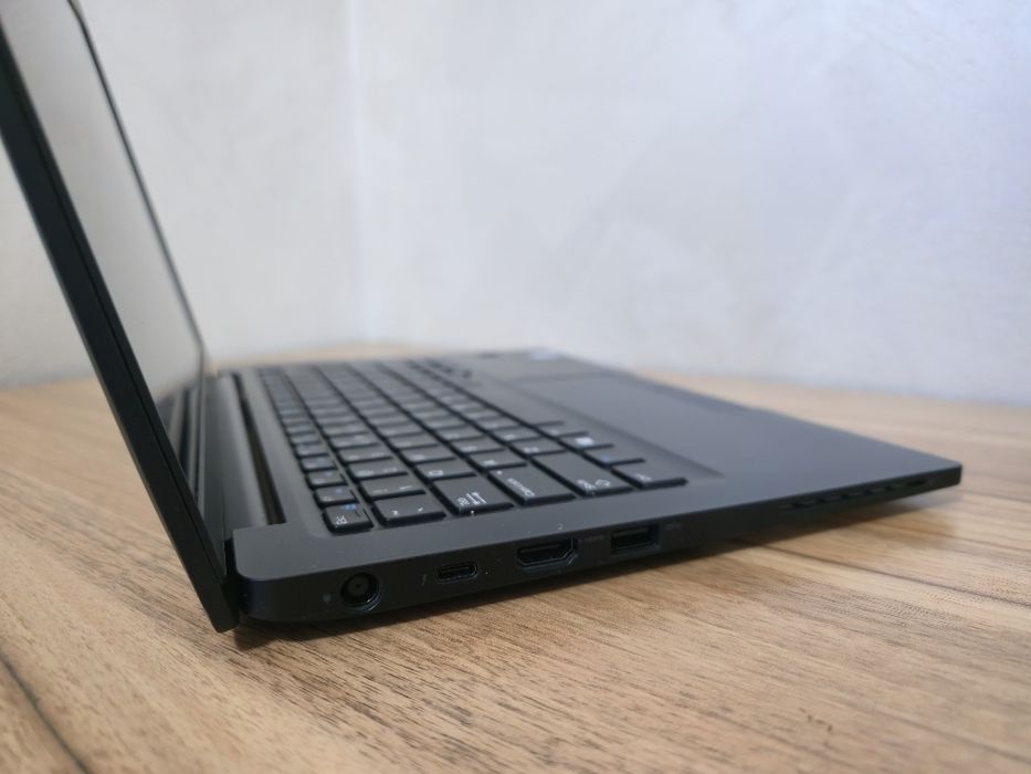 Dell Latitude 7390, i5-8th, 8GB RAM, 256GB SSD