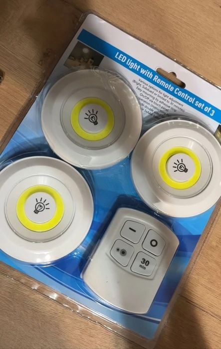 LED светильник на батарейках и липучке, 3 штуки