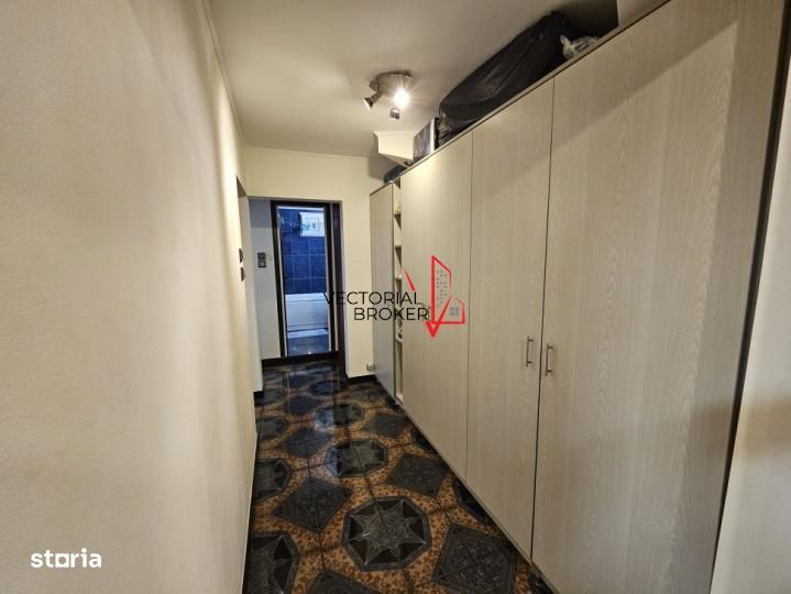 Apartament 3 camere Dristor Fizicienilor