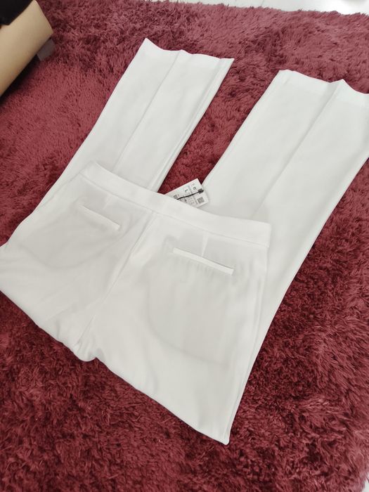 Pantaloni albi Zara mărimea L