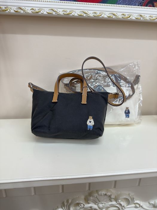 В наличии сумки от WHO.A.U