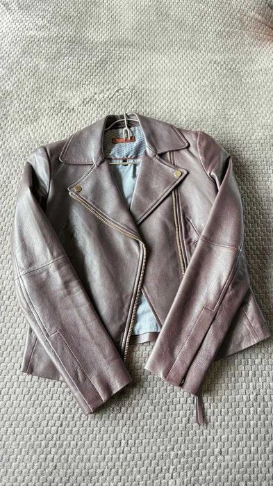 Продам куртки кожаные Massimo Dutti