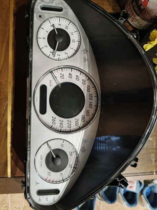 Ceasuri de bord pentru Mercedes w211  E klasse model 2006-2009