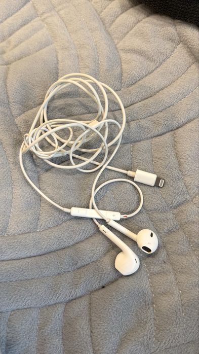 Наушники проводные apple