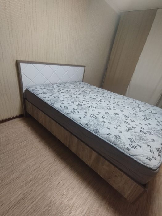 Продам кровать цена 220.000