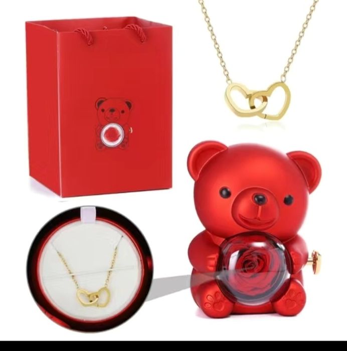 Футляр мишка с ожерельем